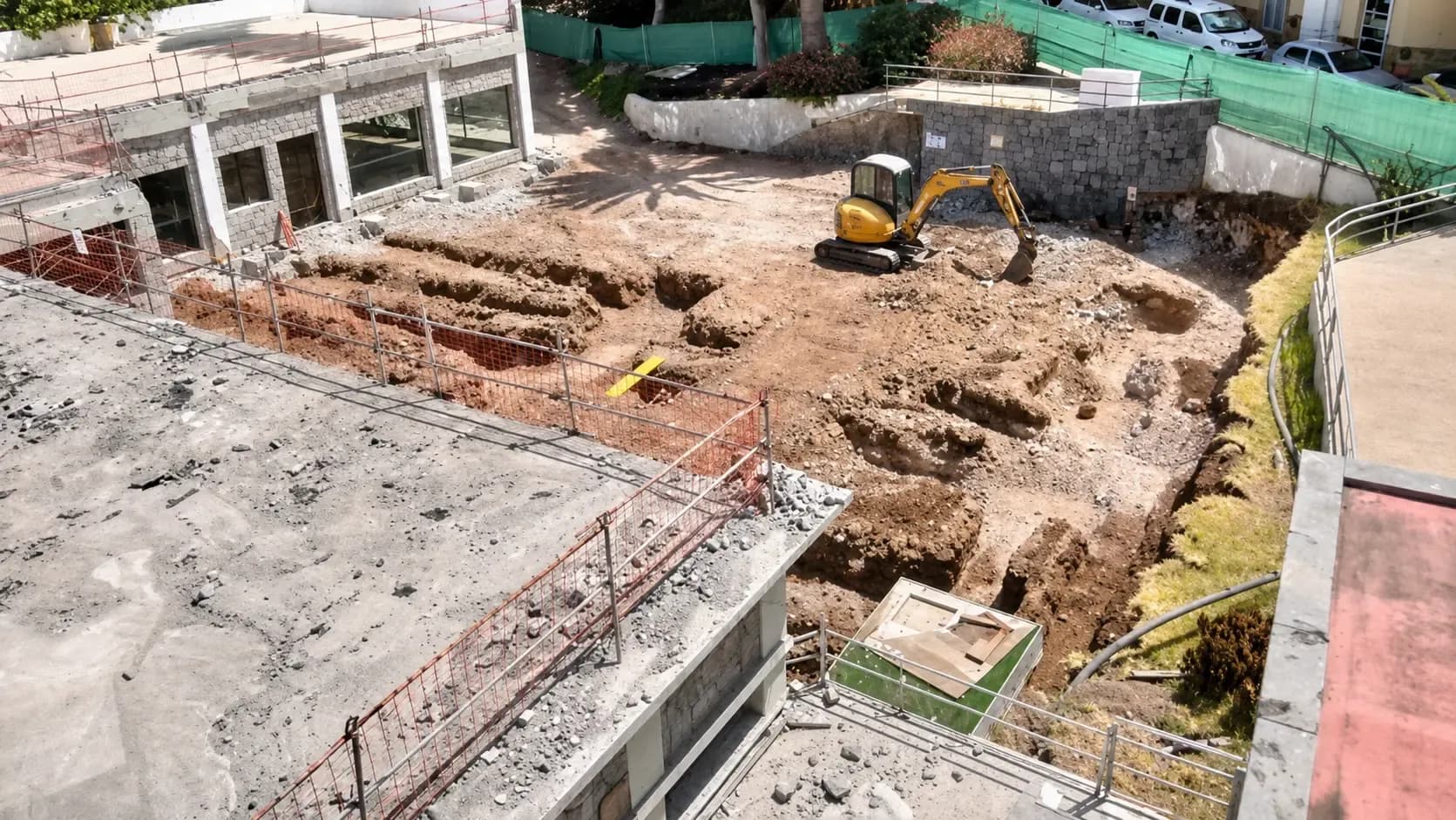 Portada de la noticia: Pérez Moreno avanza con las obras de ampliación y mejora del Centro Deportivo de Ingenio